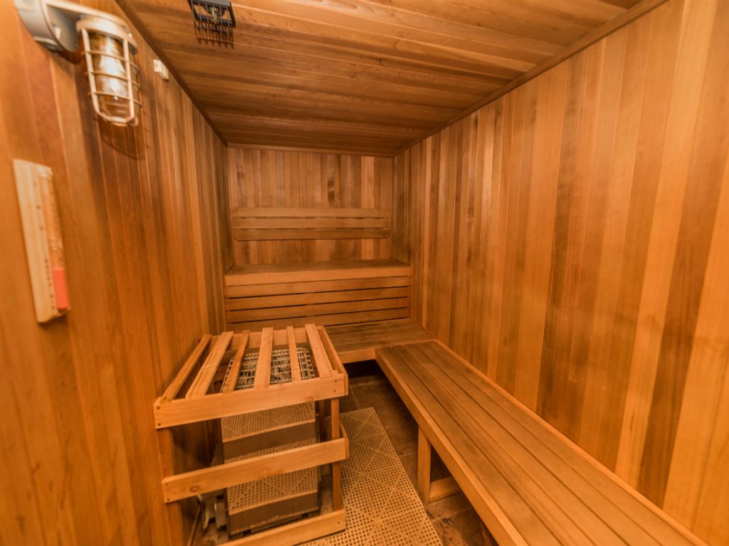Golden Sunset Vacation Rental in Kissimmee - RedAwning