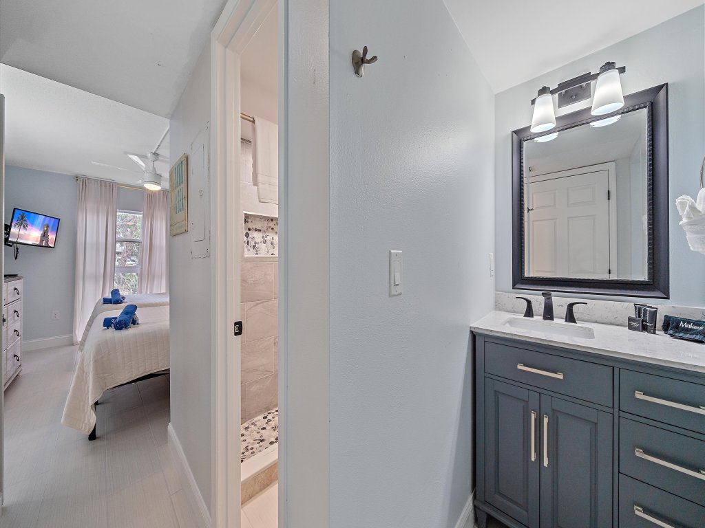Pura Vida at Beach Castle #15 Vacation Rental in Longboat Key - RedAwning