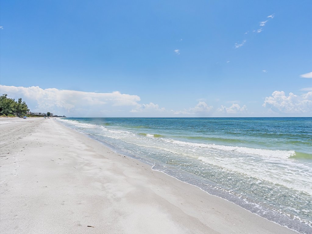 Pura Vida at Beach Castle #15 Vacation Rental in Longboat Key - RedAwning