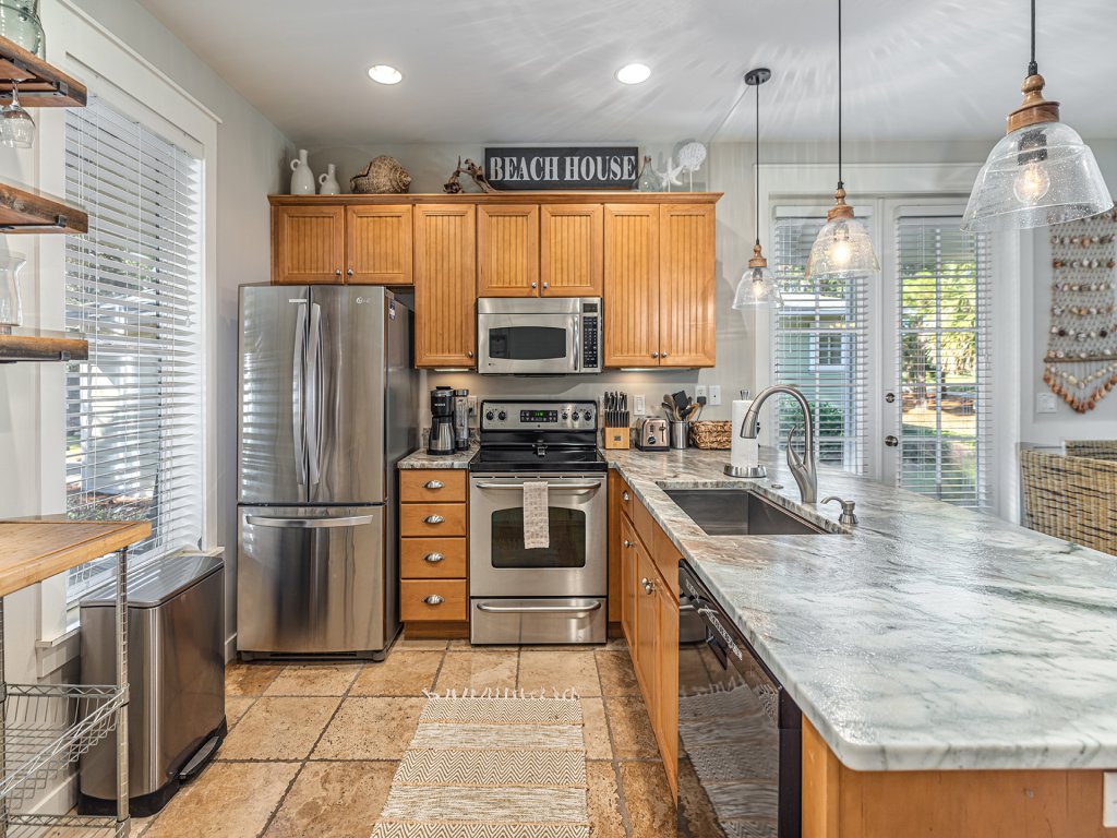 1364 Laurel Grove Vacation Rental in Miramar Beach - RedAwning