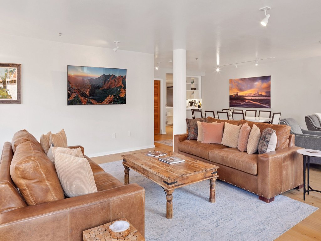 Ice House 317 Vacation Rental in Telluride - RedAwning
