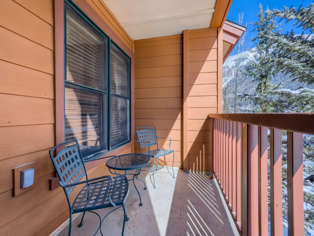 Copper Springs 209 Vacation Rental in Copper Mountain - RedAwning