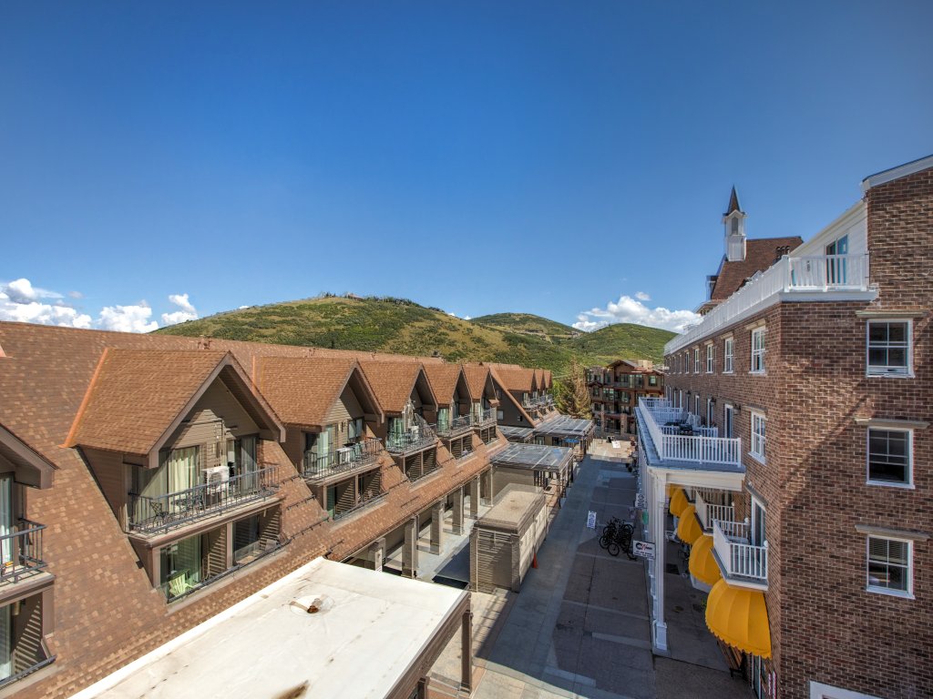 Park City Powder Escape Ski In Ski Out Condo 31 Vacation Rental in Park City - RedAwning