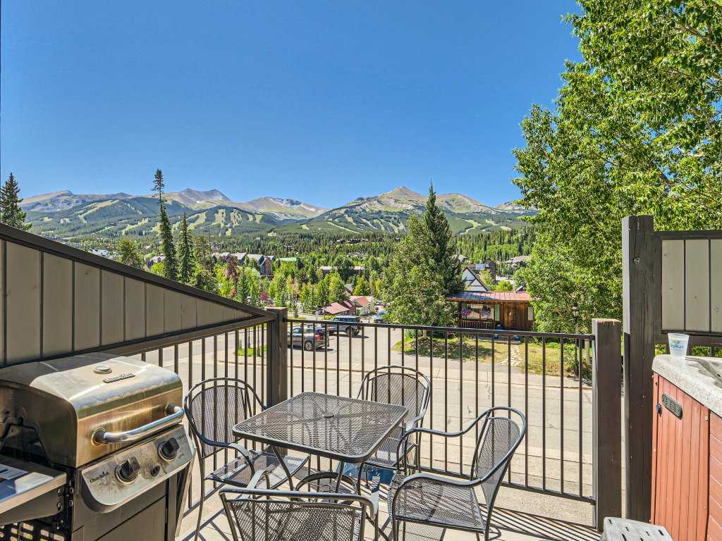 Breck Mountain Magic Vacation Rental in Breckenridge - RedAwning