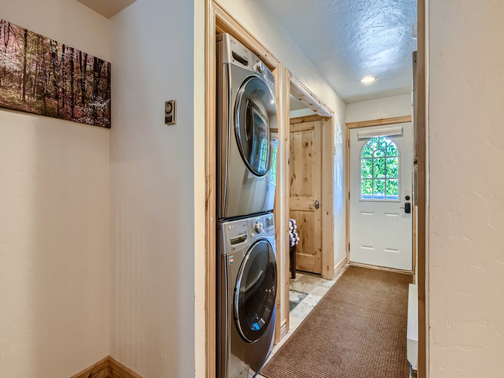 Breck Mountain Magic Vacation Rental in Breckenridge - RedAwning