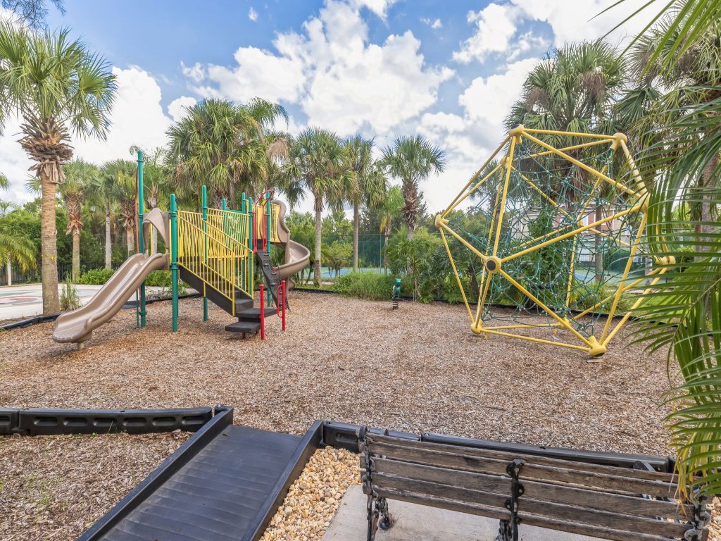 Amazing Disney Themed Oasis 3BR near Parks Vacation Rental in Kissimmee - RedAwning