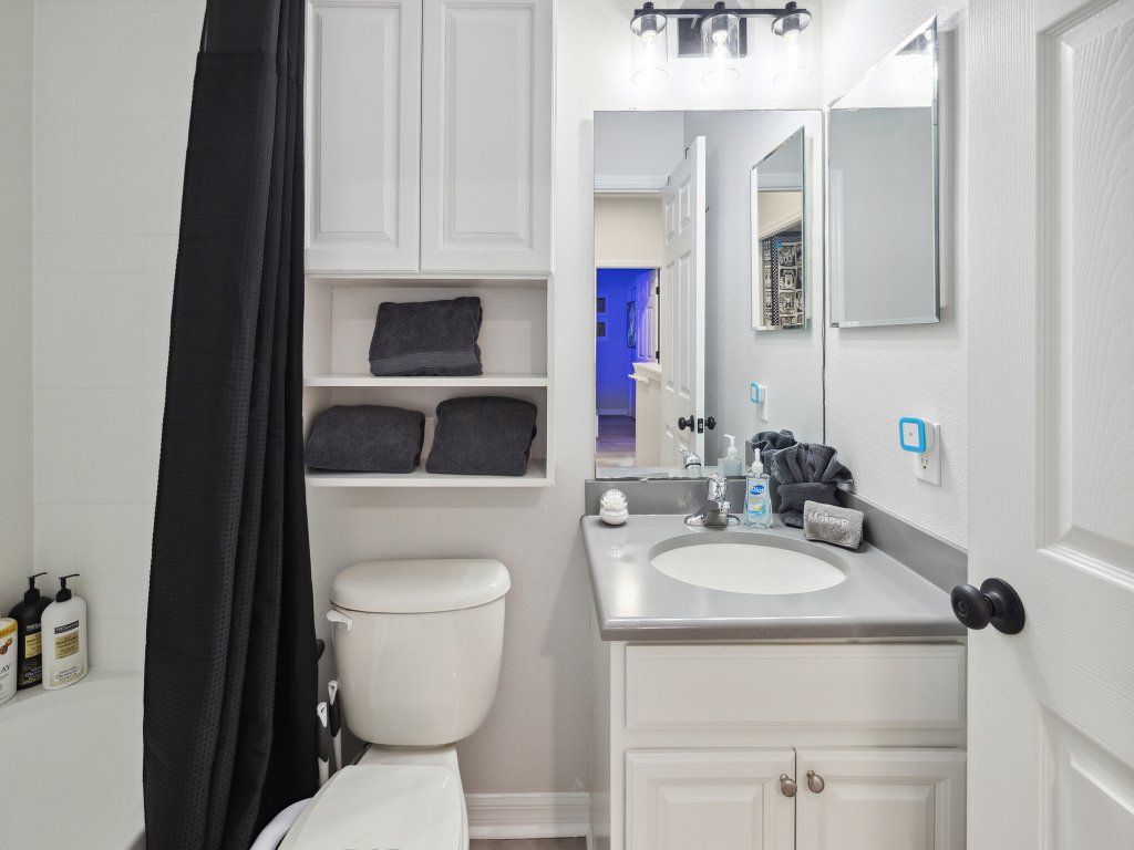 Amazing Disney Themed Oasis 3BR near Parks Vacation Rental in Kissimmee - RedAwning