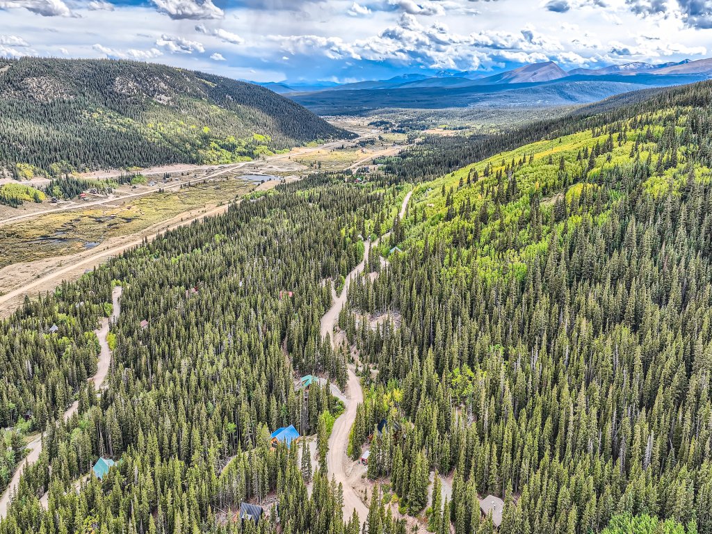 High Altitude Haven Vacation Rental in Alma - RedAwning
