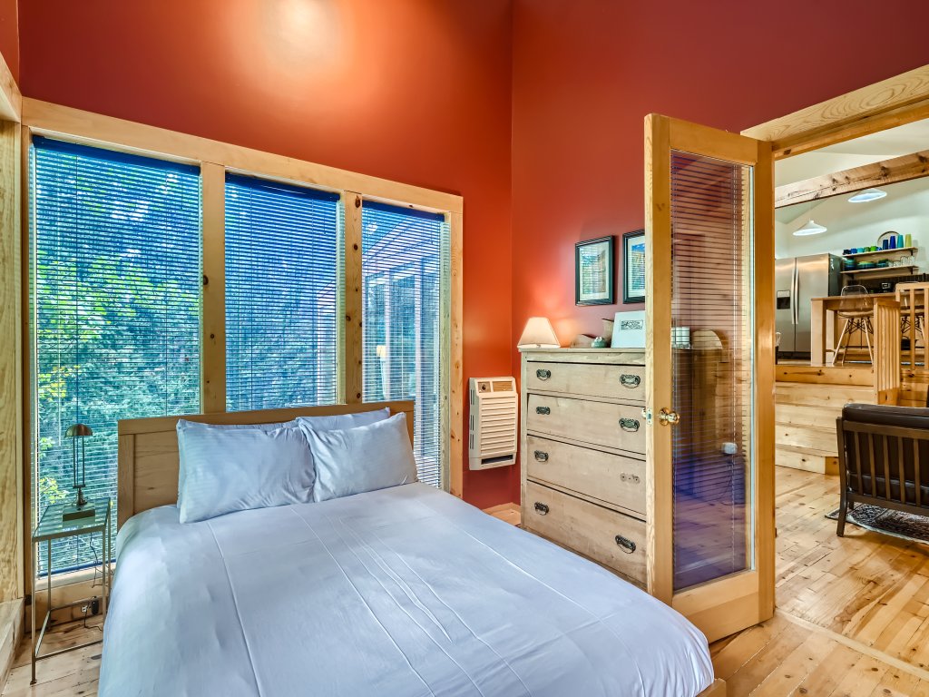 High Altitude Haven Vacation Rental in Alma - RedAwning