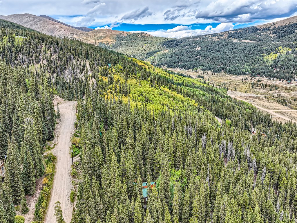 High Altitude Haven Vacation Rental in Alma - RedAwning