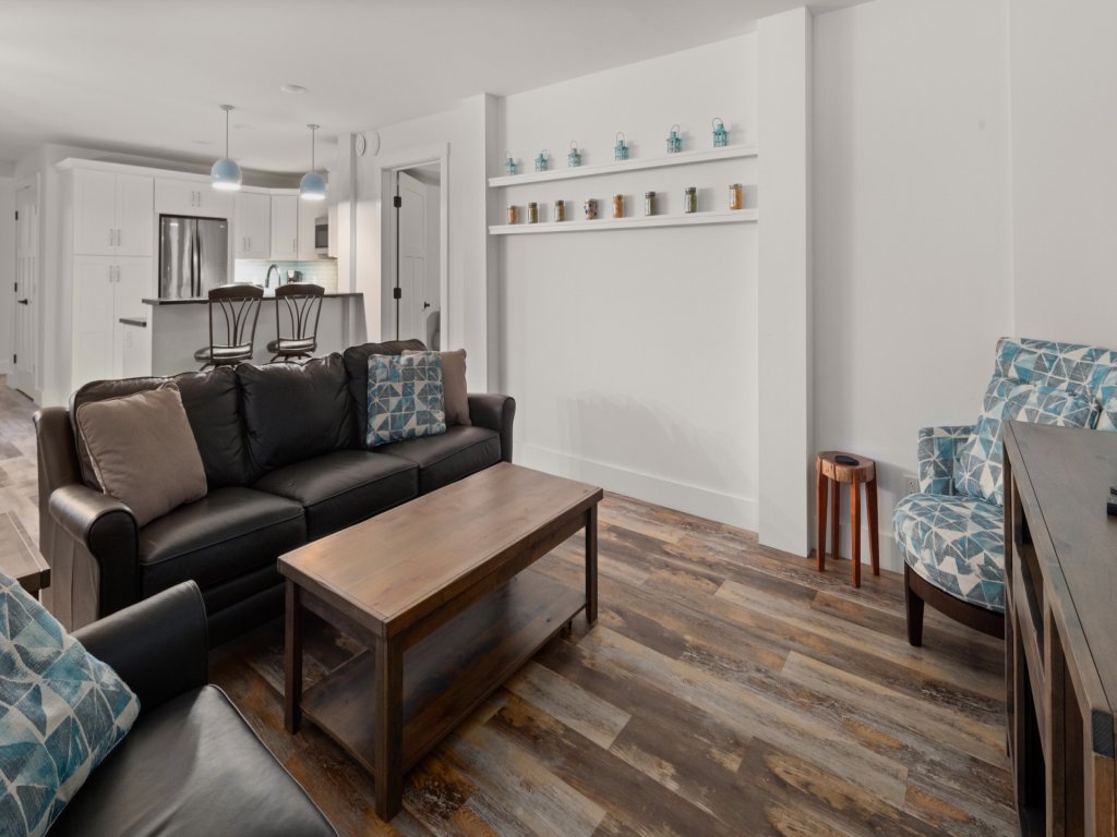 Unit 2: La Pasta At Mad House Vacation Rental in Warren - RedAwning
