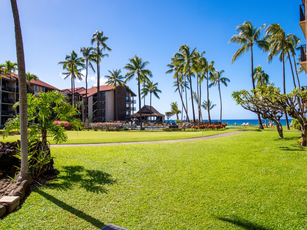 Papakea #F108 Vacation Rental in Lahaina - RedAwning