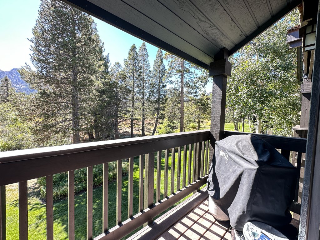 Snowcreek III #452 Vacation Rental in Mammoth Lakes - RedAwning