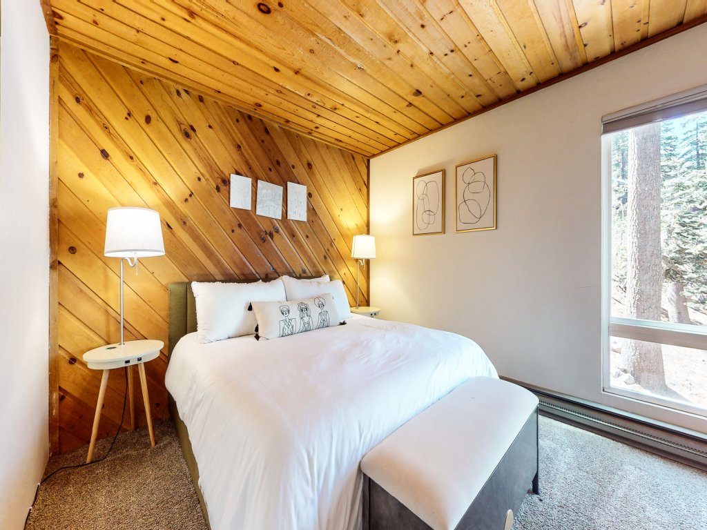 Courchevel #5 Vacation Rental in Mammoth Lakes - RedAwning