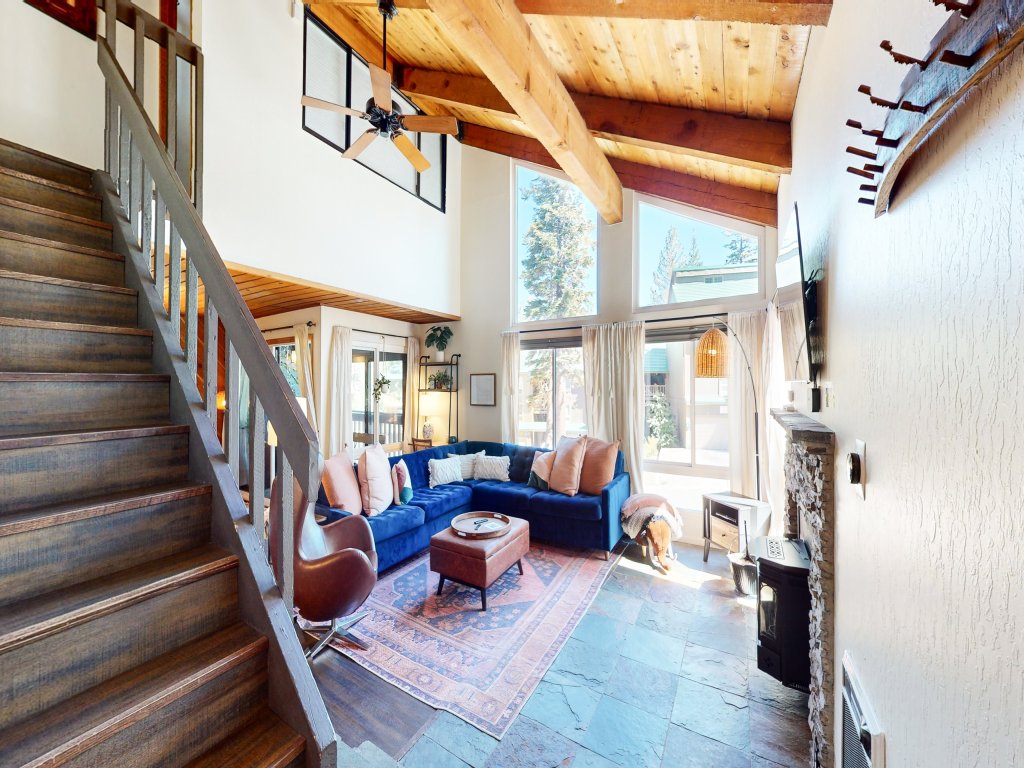 Courchevel #5 Vacation Rental in Mammoth Lakes - RedAwning