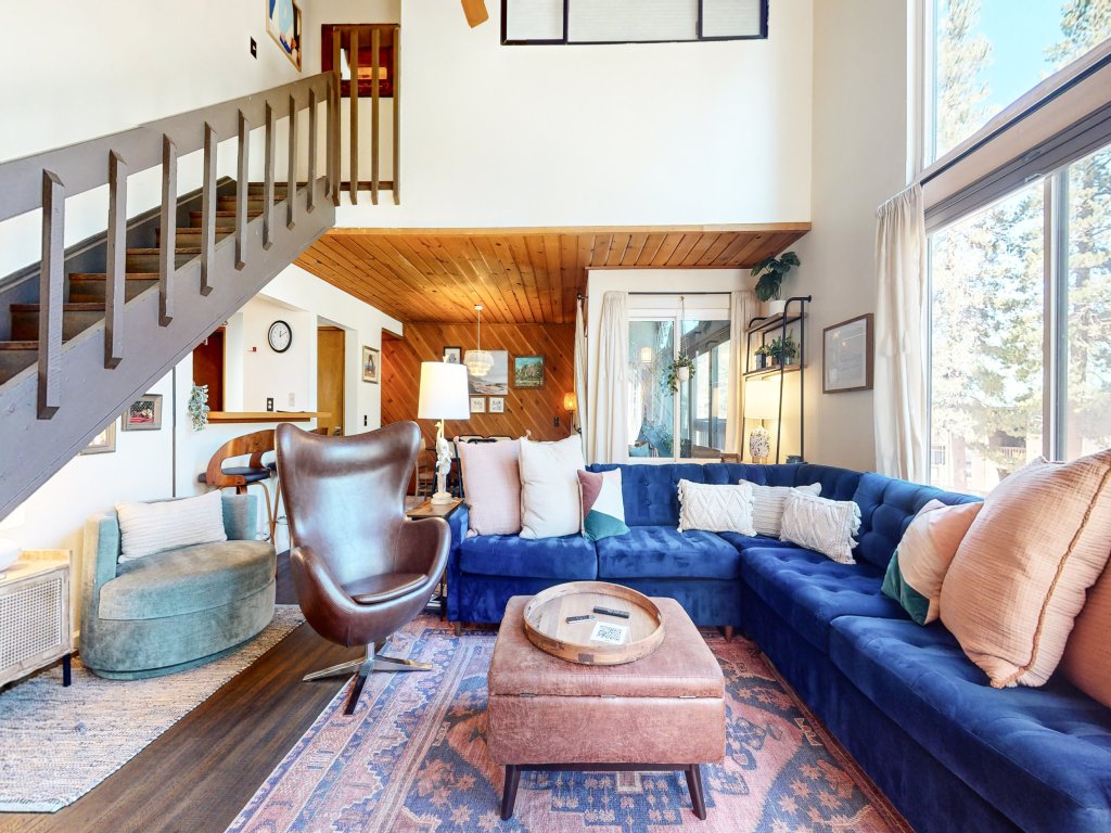 Courchevel #5 Vacation Rental in Mammoth Lakes - RedAwning