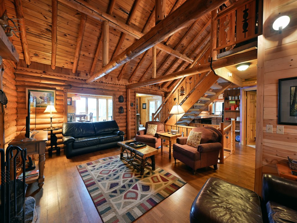 Birch Haven Vacation Rental in Clam Lake - RedAwning
