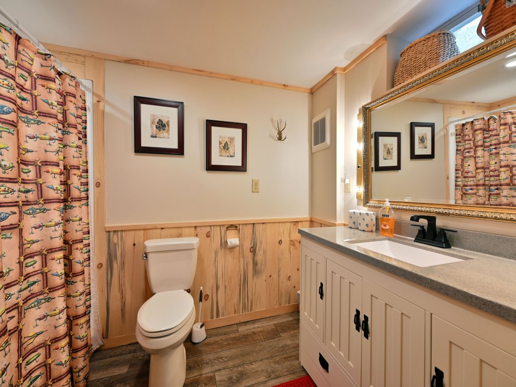 Birch Haven Vacation Rental in Clam Lake - RedAwning