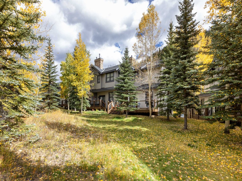 1952 Northstar Vacation Rental in Keystone - RedAwning