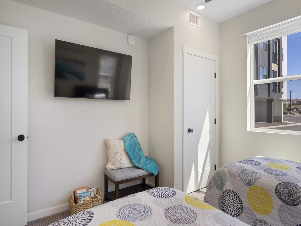 Primo Lagoon Retreat Vacation Rental in St. George - RedAwning