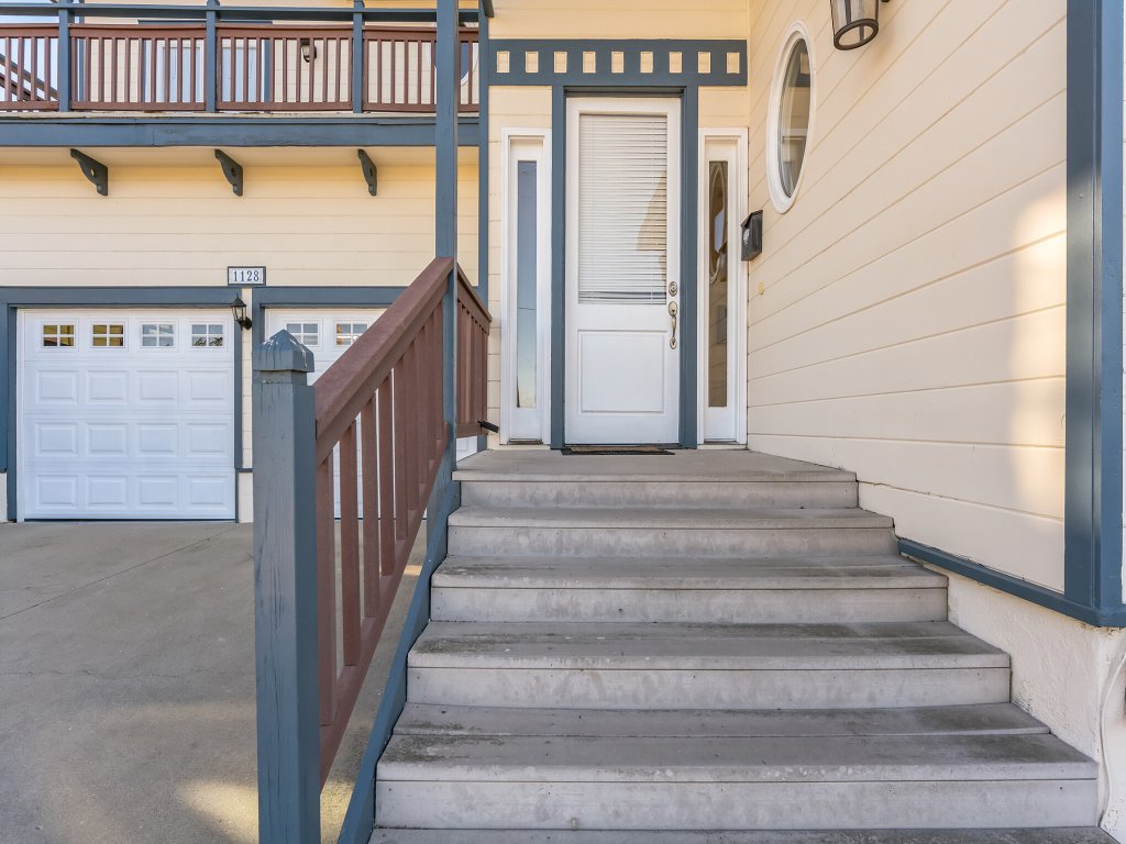 Coastal Haven in Oceanside: Cozy Beach Getaway Vacation Rental in California - RedAwning
