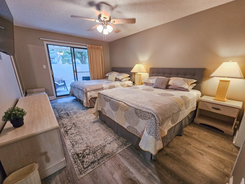 8C West Hyde Park Vacation Rental in Myrtle Beach - RedAwning