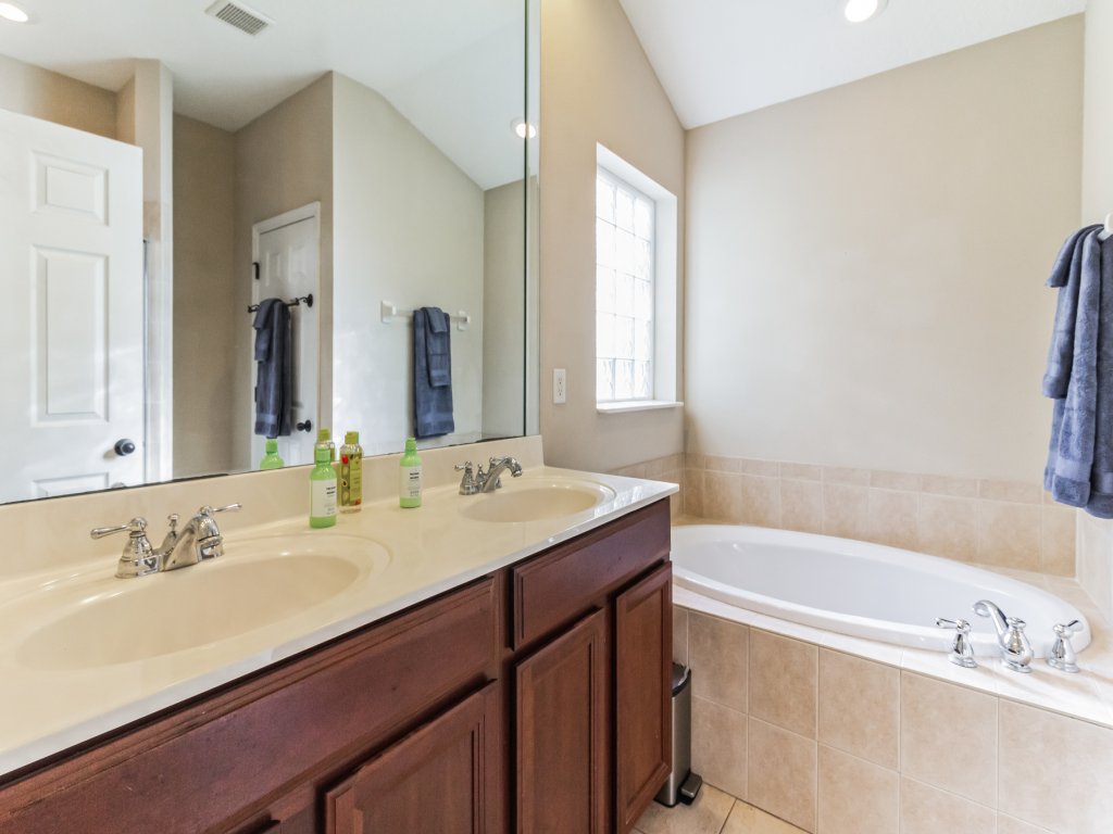 Exquisite Waterfront Retreat - Pet Friendly Vacation Rental in St. Augustine - RedAwning