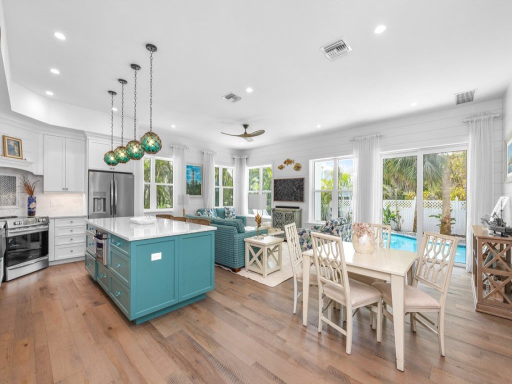Coral Cottage - New Vacation Rental in Captiva - RedAwning