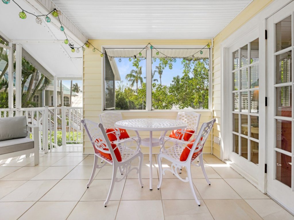 Turtle Cottage Vacation Rental in Captiva - RedAwning
