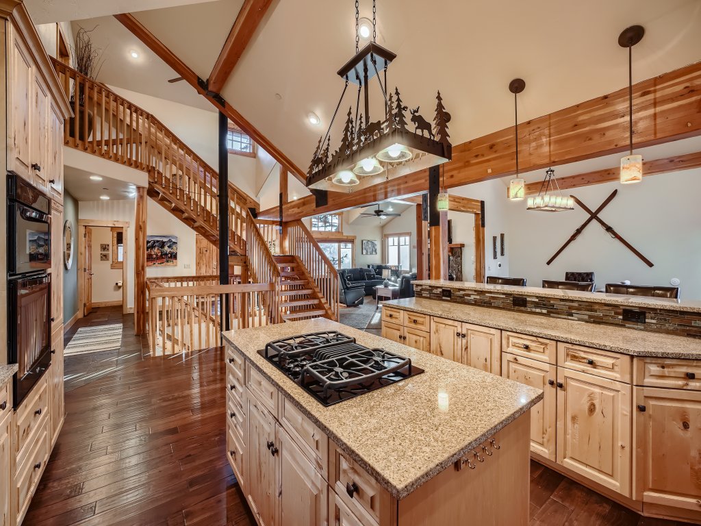 Peaks Paradise Vacation Rental in Blue River - RedAwning