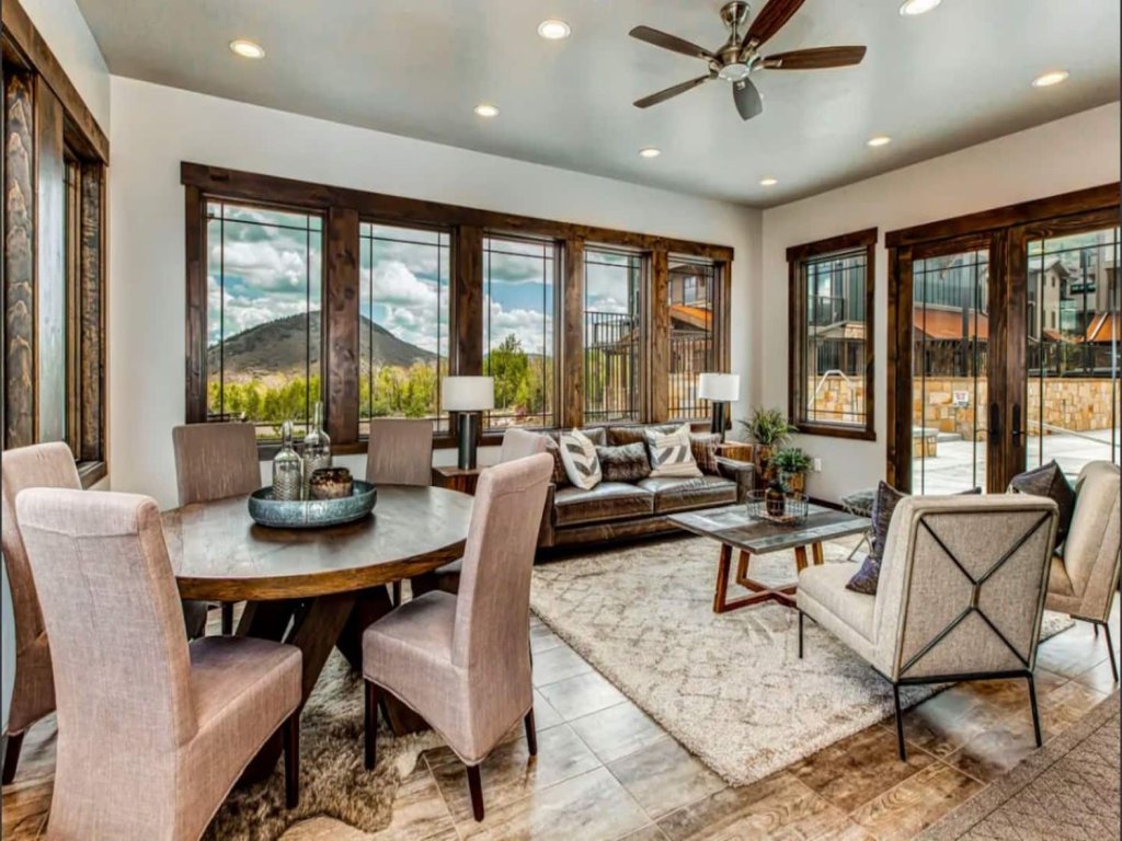 Blackstone 106 prime spot walk to lift gym pool Vacation Rental in Park City - RedAwning