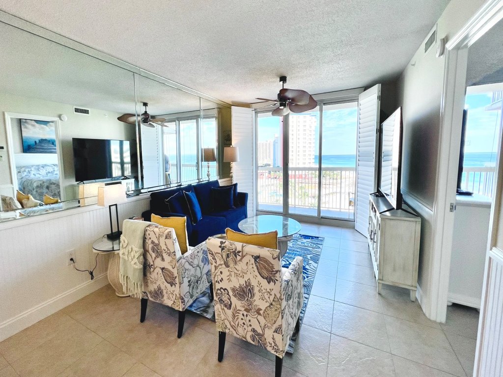 Pelican Beach 0716 Vacation Rental in Destin - RedAwning