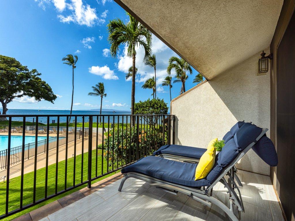 Maalaea Surf G8 Vacation Rental in Kihei - RedAwning