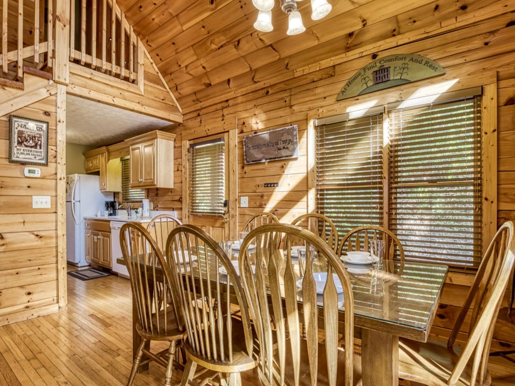 Enchanted View Lodge Vacation Rental in Gatlinburg - RedAwning