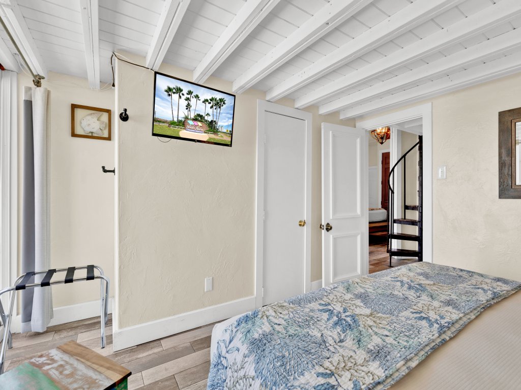 Aquarius Penthouse #2, Dahktari Vacation Rental in South Padre Island - RedAwning