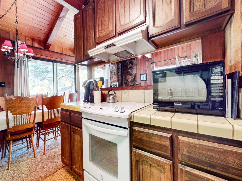 Villa de los Pinos #40 Vacation Rental in Mammoth Lakes - RedAwning