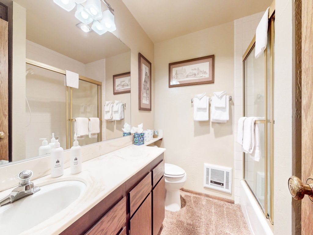 Villa de los Pinos #40 Vacation Rental in Mammoth Lakes - RedAwning