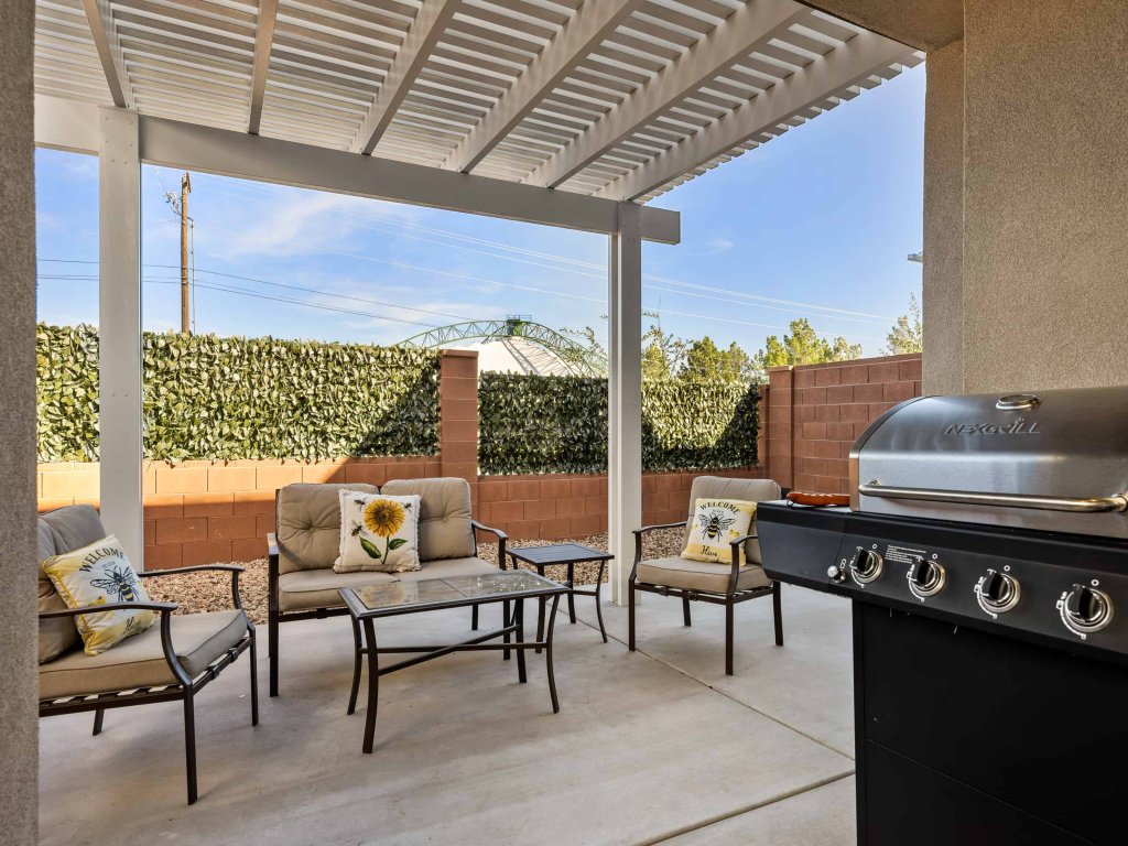Hallser's Hive #4 Vacation Rental in Utah - RedAwning