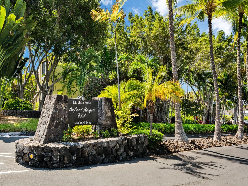 Big Island Keauhou Surf & Racquet 1-204 Vacation Rental in Kailua Kona - RedAwning