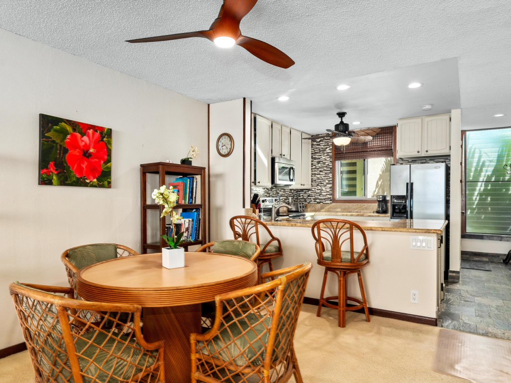 Big Island Keauhou Surf & Racquet 1-204 Vacation Rental in Kailua Kona - RedAwning
