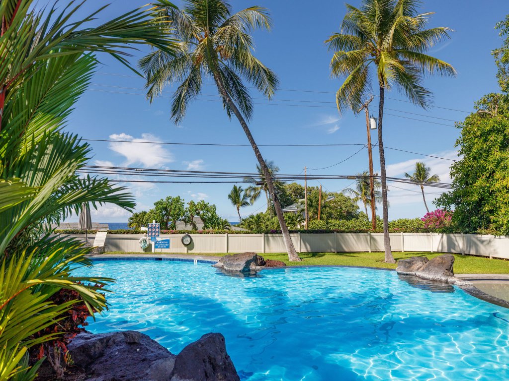 Alii Cove#U2 Vacation Rental in Kailua Kona - RedAwning
