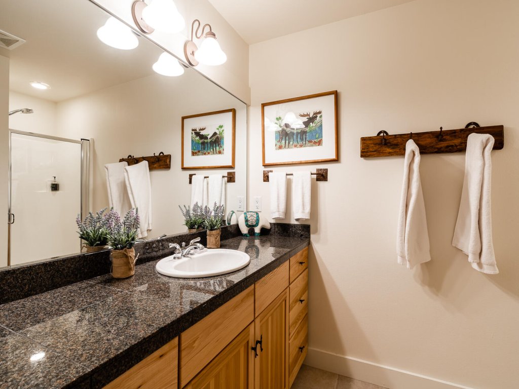 Saddle Ridge V2 Vacation Rental in Big Sky - RedAwning