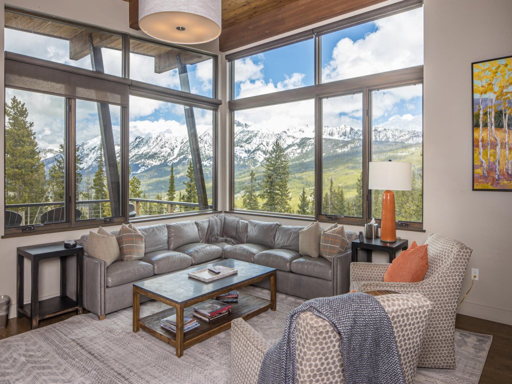 18 Alpine Bend Vacation Rental in Big Sky - RedAwning