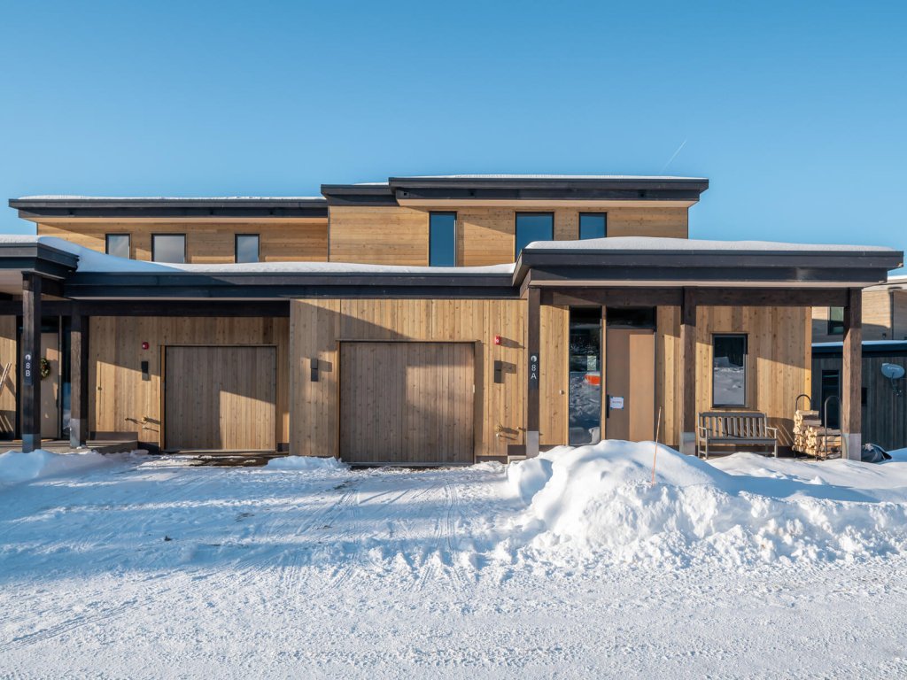 8A Treeline Vacation Rental in Big Sky - RedAwning