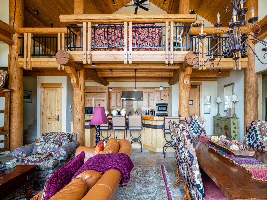 Penthouse 4 Vacation Rental in Big Sky - RedAwning