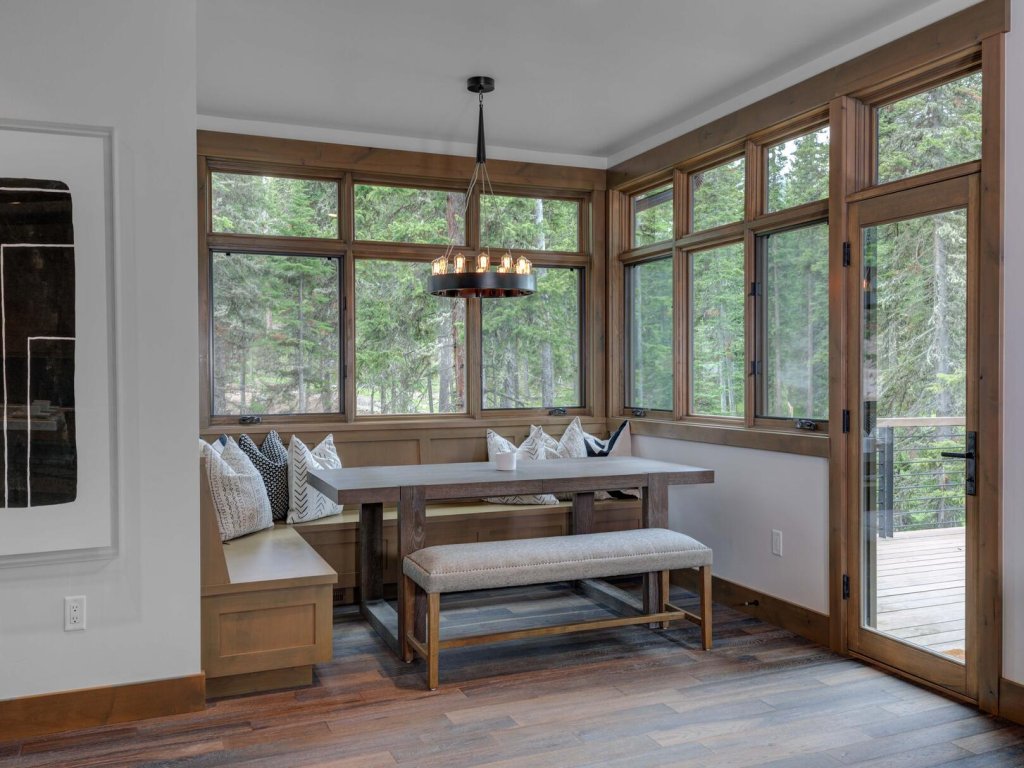 6 Diversion Lane Vacation Rental in Big Sky - RedAwning