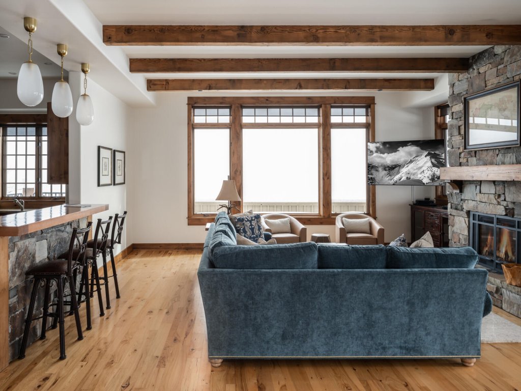 3A North Rim Vacation Rental in Big Sky - RedAwning