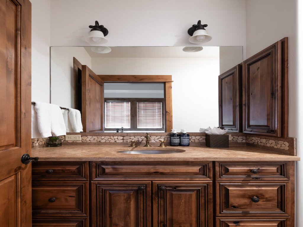 3A North Rim Vacation Rental in Big Sky - RedAwning