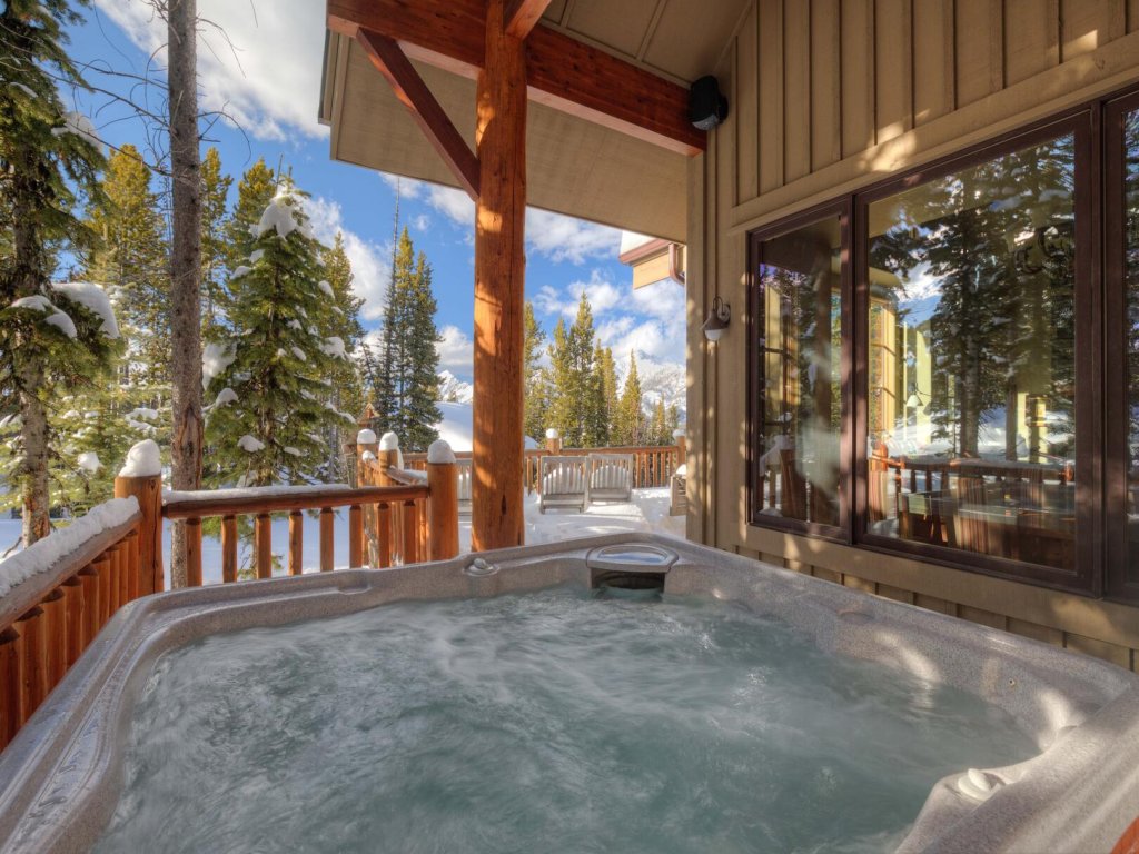 38A Cowboy Heaven Vacation Rental in Big Sky - RedAwning