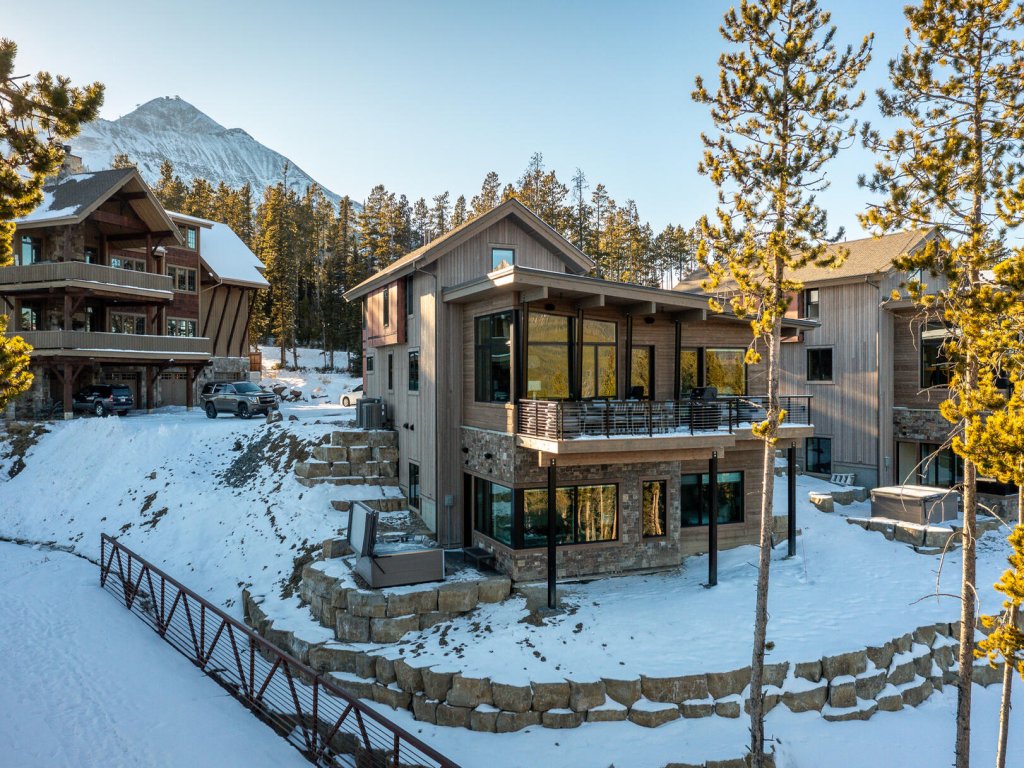 9 Deep Forest Drive Vacation Rental in Big Sky - RedAwning